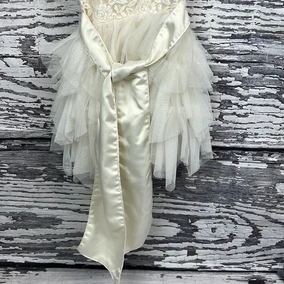 Madeleine Dress Ivory - Size 2T/3T - Picture 10 of 10